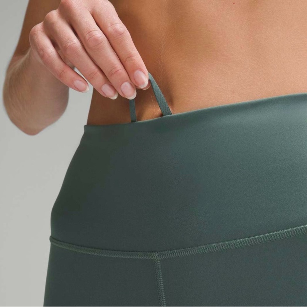 Lululemon Leggings Size 6 - Picture 6 of 8